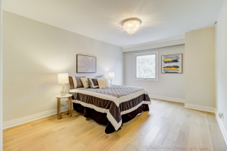 1201 Kingdale Rd, Newmarket, ON L3Y 4W1, Canada, ,  