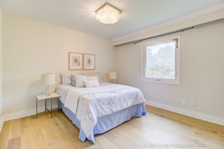 1201 Kingdale Rd, Newmarket, ON L3Y 4W1, Canada, ,  