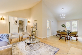 1201 Kingdale Rd, Newmarket, ON L3Y 4W1, Canada, ,  