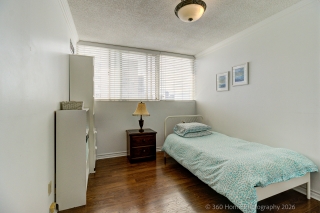 Unit 2202-3700 Kaneff Crescent, Mississauga, ON L5A 4B8, Canada, ,  