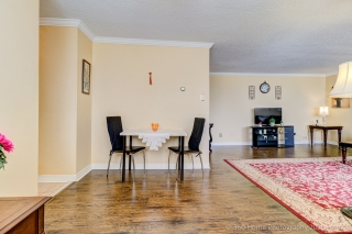 Unit 2202-3700 Kaneff Crescent, Mississauga, ON L5A 4B8, Canada, ,  