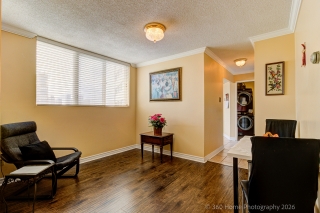 Unit 2202-3700 Kaneff Crescent, Mississauga, ON L5A 4B8, Canada, ,  