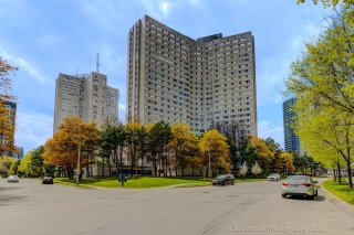 Unit 2202-3700 Kaneff Crescent, Mississauga, ON L5A 4B8, Canada, ,  