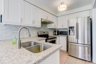 42G View Green Crescent, Etobicoke, ON M9W 7C9, Canada, ,  