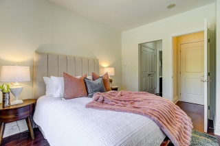 Unit 336-80 Burns Blvd, King City, ON L7B 0B3, Canada, ,  
