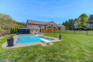 8 High Forest Ct, Bolton, ON L7E 0B8, Canada, ,  