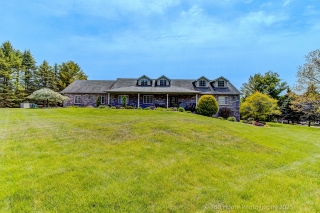 8 High Forest Ct, Bolton, ON L7E 0B8, Canada, ,  