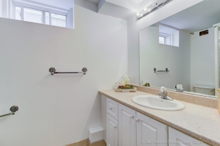 176 Laurentian Blvd, Vaughan, ON L6A 2V6, Canada, ,  