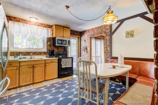 1583 Otterby Rd, Mississauga, ON L4X 1W8, Canada, ,  