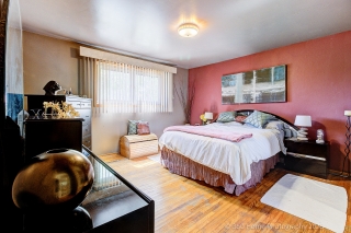 1583 Otterby Rd, Mississauga, ON L4X 1W8, Canada, ,  