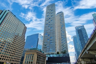 Unit 4706-100 Harbour St, Toronto, ON M5J 0B5, Canada, ,  