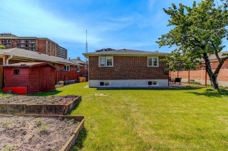 4 Blacksmith Crescent, North York, ON M3N 1V4, Canada, ,  