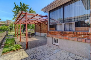 4 Blacksmith Crescent, North York, ON M3N 1V4, Canada, ,  