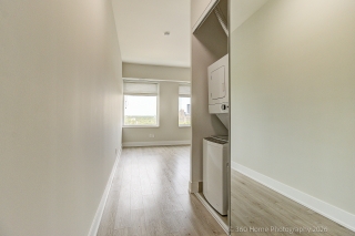 Unit 1428-111 St Clair Ave W, Toronto, ON M4V 1N5, Canada, ,  