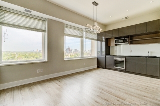 Unit 1428-111 St Clair Ave W, Toronto, ON M4V 1N5, Canada, ,  