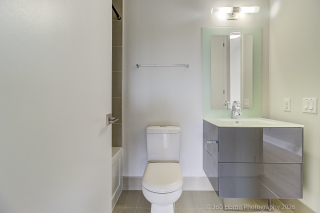 Unit 1428-111 St Clair Ave W, Toronto, ON M4V 1N5, Canada, ,  