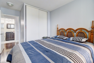 Unit PH206-91 Townsgate Dr, Toronto, ON L4J 8E8, Canada, ,  