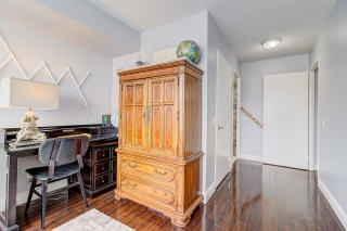 Unit PH206-91 Townsgate Dr, Toronto, ON L4J 8E8, Canada, ,  