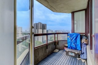 Unit PH206-91 Townsgate Dr, Toronto, ON L4J 8E8, Canada, ,  