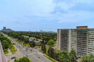 Unit PH206-91 Townsgate Dr, Toronto, ON L4J 8E8, Canada, ,  