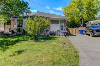 116 Longford Dr, Newmarket, ON L3Y 2Y5, Canada, ,  