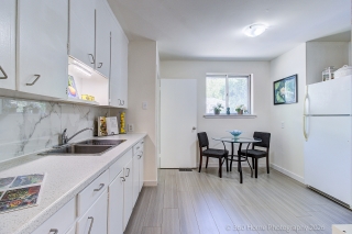 116 Longford Dr, Newmarket, ON L3Y 2Y5, Canada, ,  