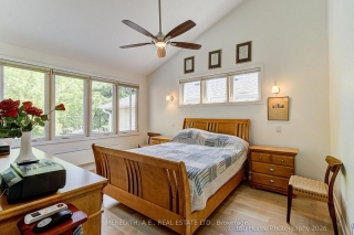 25 Kenwood Ave, York, ON M6C 2R8, Canada, ,  