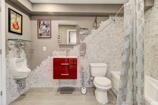 25 Kenwood Ave, York, ON M6C 2R8, Canada, ,  